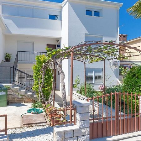 Irena Apartment Porec Exterior photo